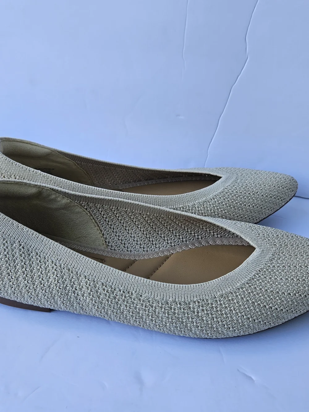 Kelly & Katie Womens Knit Pointed-Toe Ballet Flats in Beige